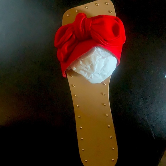 Red summer sandals. - Picture 1 of 1